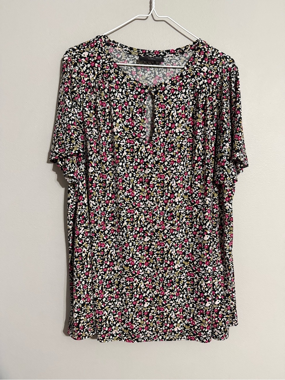 Lane Bryant Floral Keyhole Flutter Sleeve Blouse 18/20